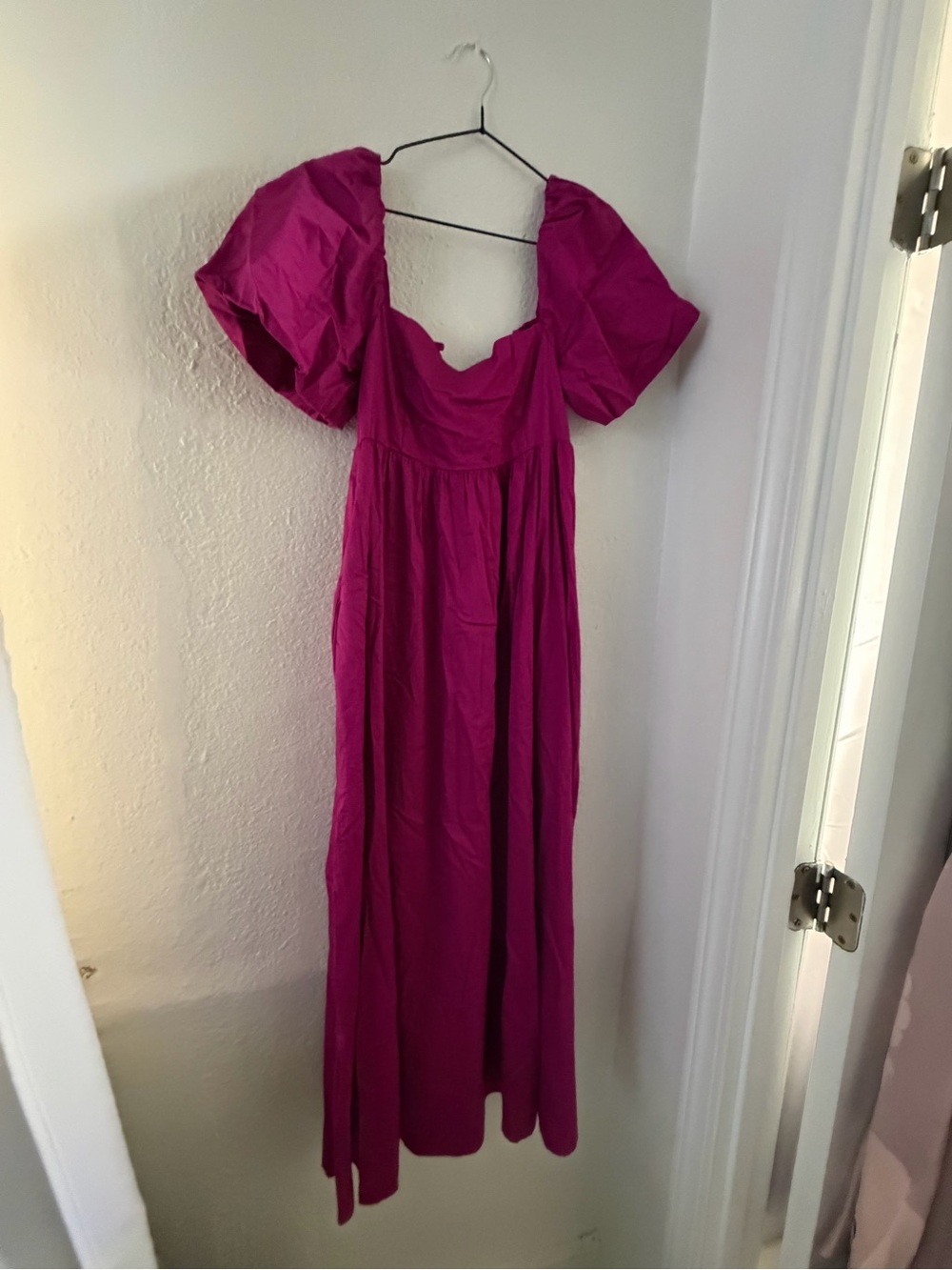 Forever 21 Magenta Puff-Sleeve Maxi Dress